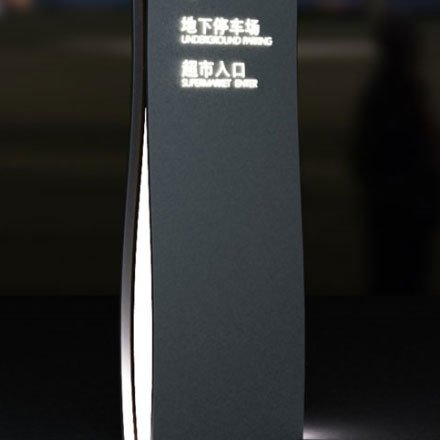 红酒标识设计：美酒佳品，红酒标识设计品味尊贵
